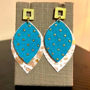 Teal oval earrings.